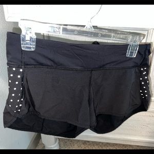 Black lulu shorts. Size 8